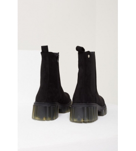 BOTTES A TALONS EN NOIRES