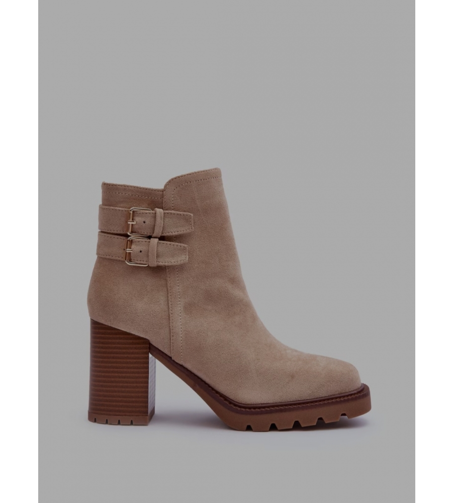 BOTTES HAUTES A TALONS EN BEIGE